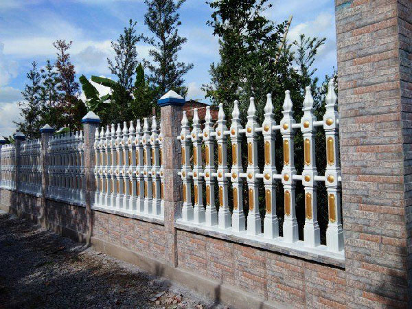 Mẫu hàng rào đẹp làm từ bê tông
