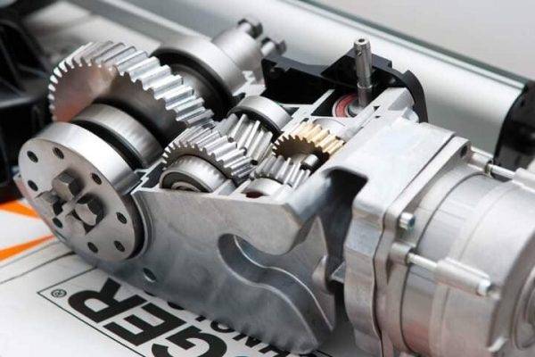 Thiết kế, lắp đặt cổng nhôm đúc đóng mở tự động có điều khiển từ xa 6 Động Cơ Cổng: Trái Tim Của Hệ Thống Cổng Tự Động