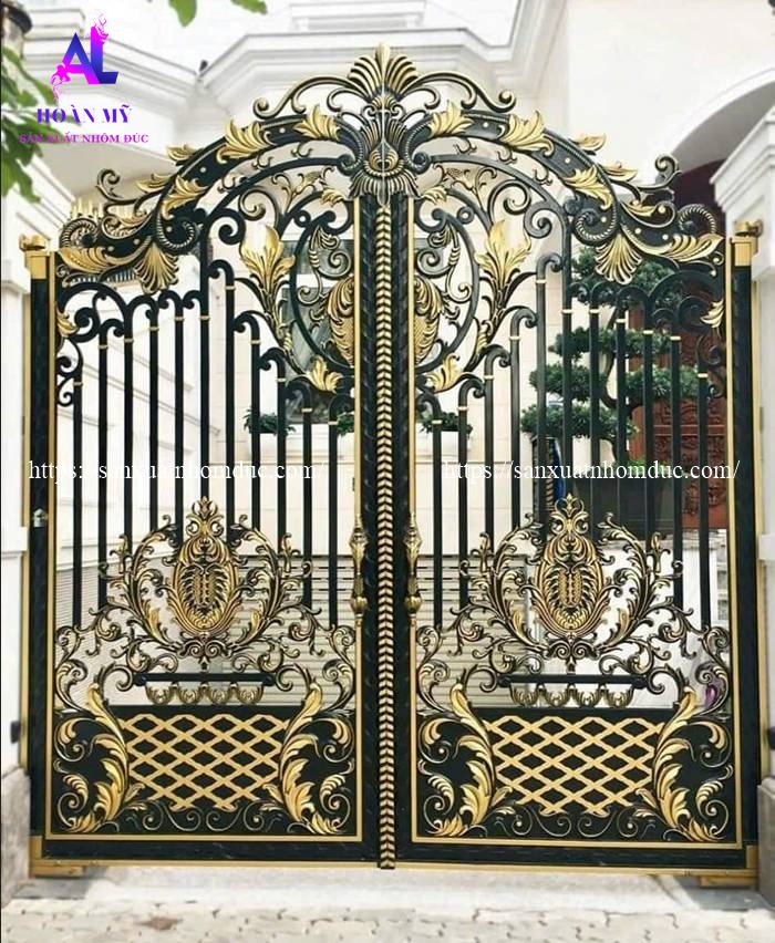Giá cổng nhôm đúc mạ đồng 10 Cổng nhôm đúc hoa lá tây