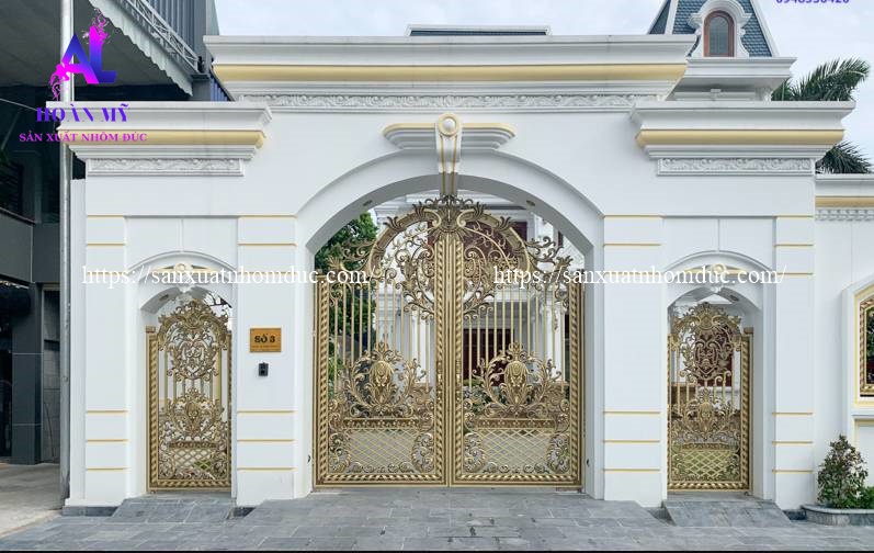 Giá cổng nhôm đúc mạ đồng 3 Cổng nhôm đúc hoa lá tây